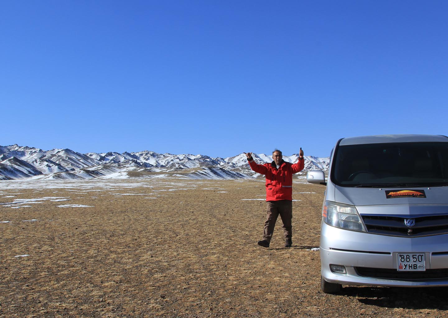 Vehicle rent Traveling to Mongolia